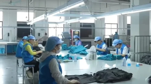 Custom-made clothing production process: Inspecting